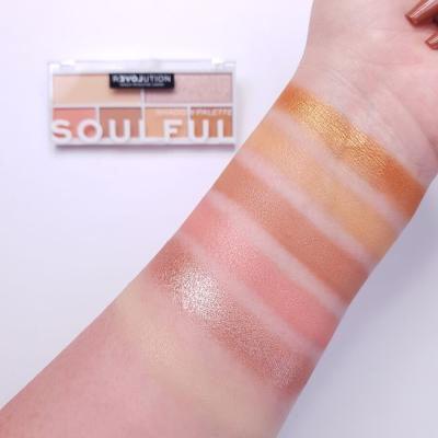 Revolution Relove Colour Play Shadow Palette Cienie do powiek dla kobiet 5,2 g Odcień Soulful