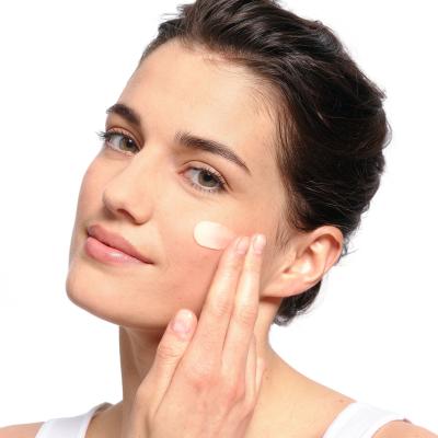 Mixa Niacinamide Glow Illuminating Moisturizer Krem do twarzy na dzień dla kobiet 50 ml