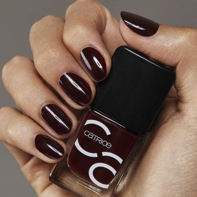 Catrice Iconails Lakier do paznokci dla kobiet 10,5 ml Odcień 127 Partner In Wine