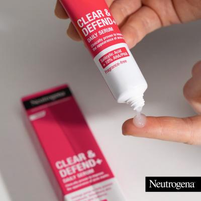 Neutrogena Clear &amp; Defend+ Daily Serum Serum do twarzy 30 ml