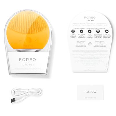 Foreo LUNA™ Mini 2 T-Sonic Facial Cleansing Device Szczoteczka dla kobiet 1 szt Odcień Sunflower Yellow